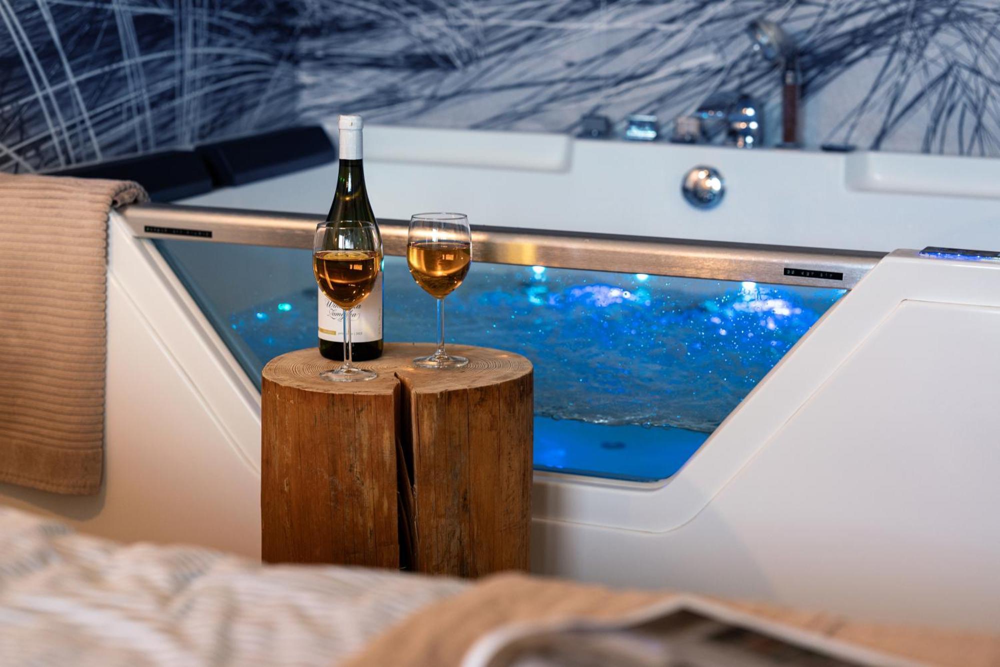 Apartament Z Jacuzzi & Sauna Chillout Kołobrzeg Extérieur photo