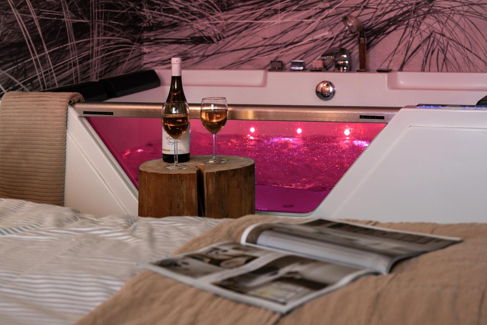 Apartament Z Jacuzzi & Sauna Chillout Kołobrzeg Extérieur photo